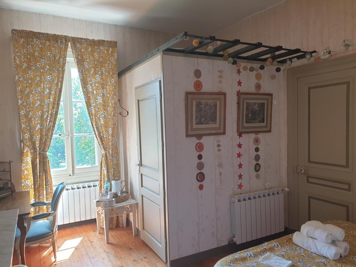 Chateau De Saint Bonnet Les Oules 외부 사진