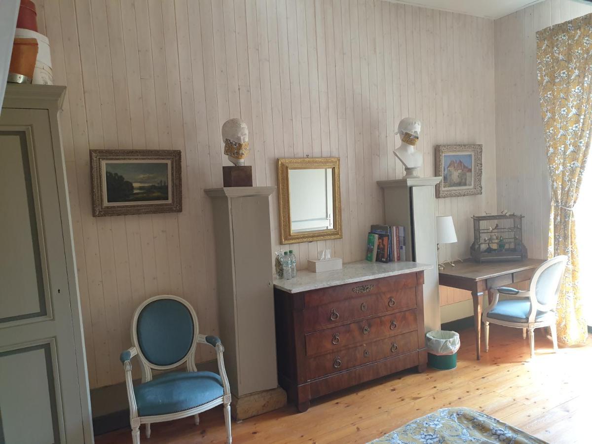 Chateau De Saint Bonnet Les Oules 외부 사진